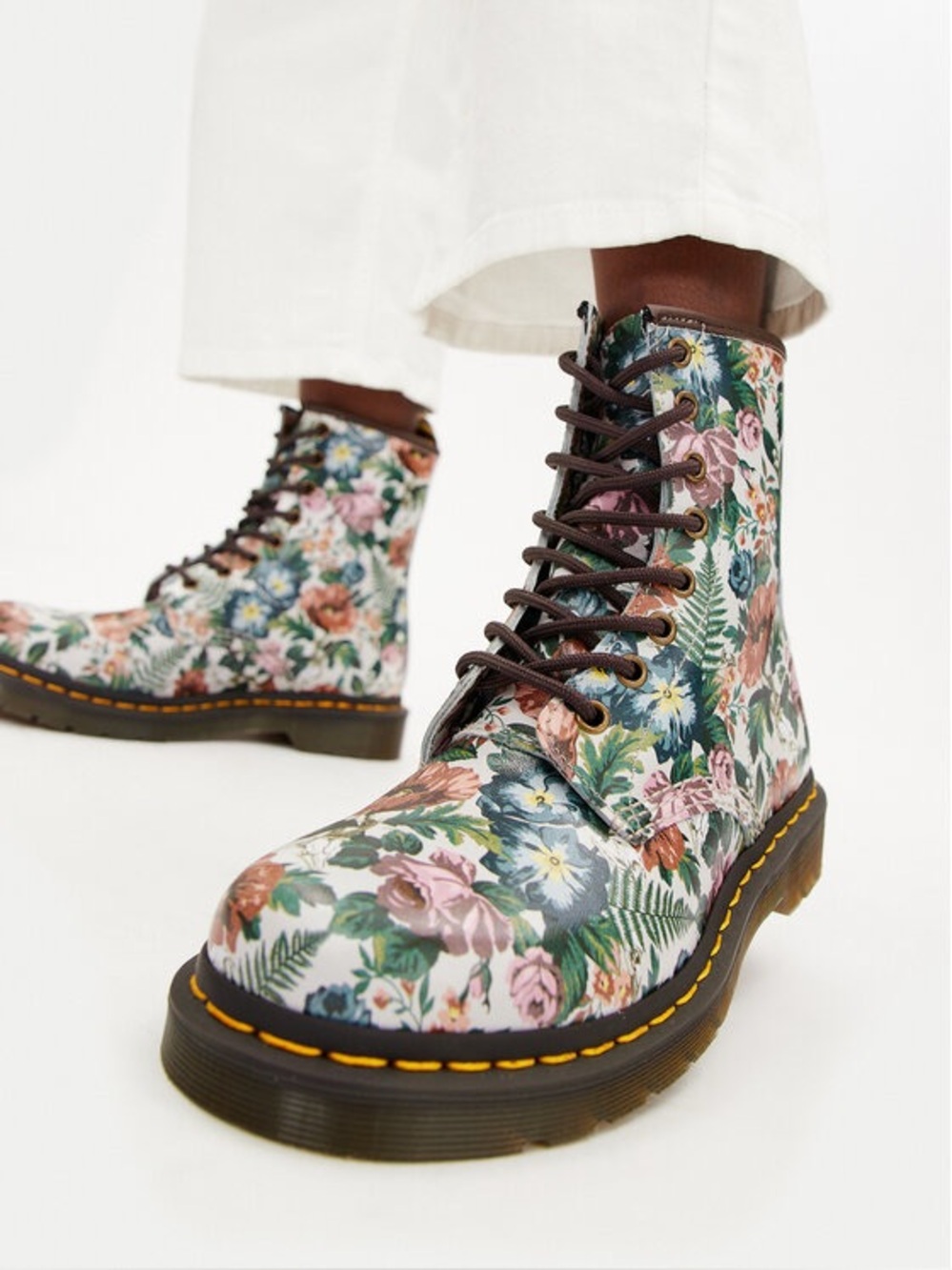 Dr. Martens English Garden 1460 Boots - Picture 9 of 9
